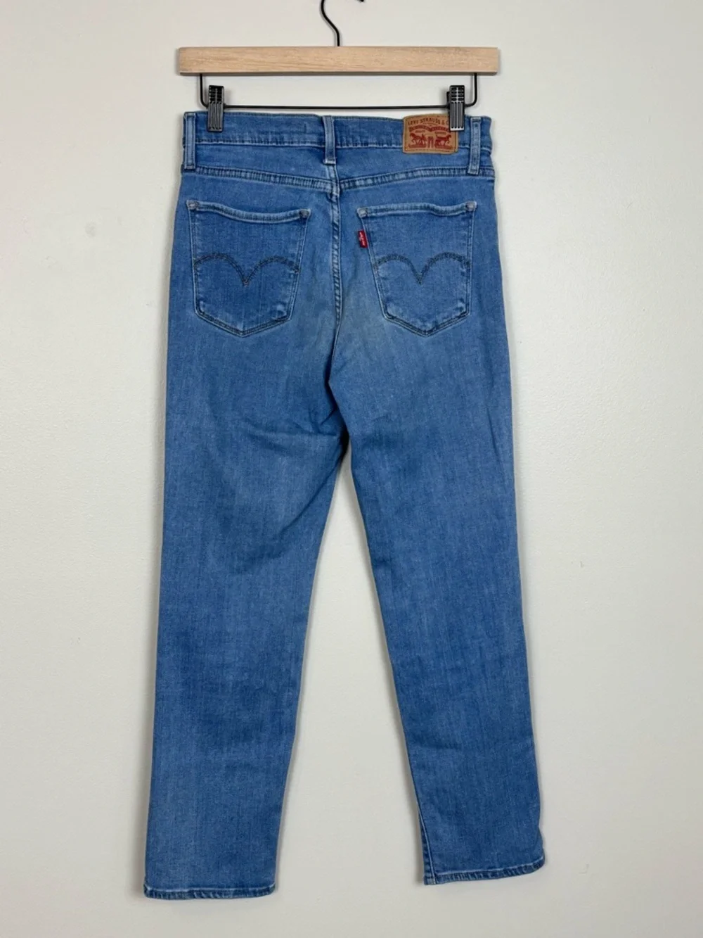 Leivi Strauss Jeans Womens 28 Blue‎ 724 High Rise Straight Crop Red Tab Denim